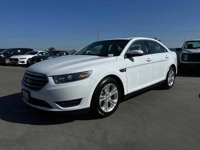 2018 Ford Taurus SEL FWD photo