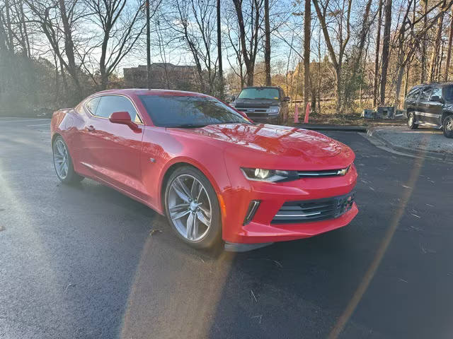 2018 Chevrolet Camaro 1LT RWD photo