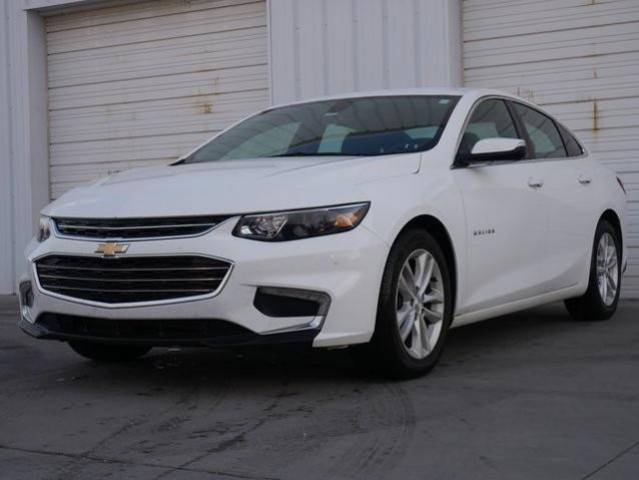 2017 Chevrolet Malibu LT FWD photo