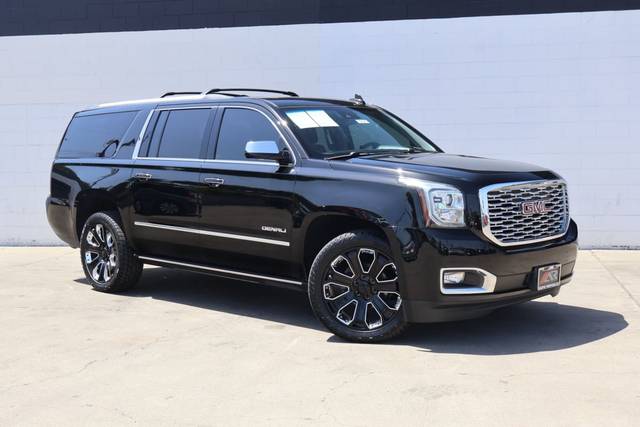 2018 GMC Yukon XL Denali 4WD photo