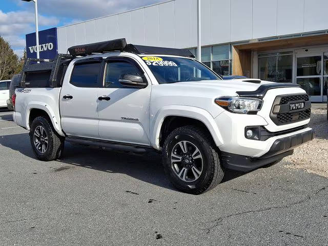 2018 Toyota Tacoma TRD Sport 4WD photo