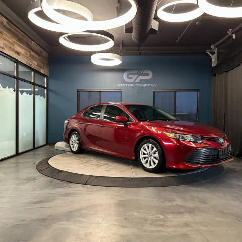 2018 Toyota Camry LE FWD photo