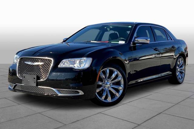 2018 Chrysler 300 Touring RWD photo