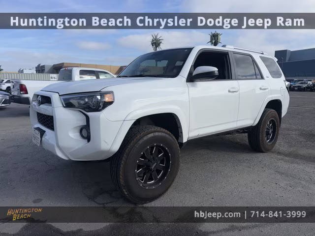 2018 Toyota 4Runner SR5 4WD photo