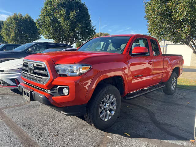 2018 Toyota Tacoma SR5 4WD photo