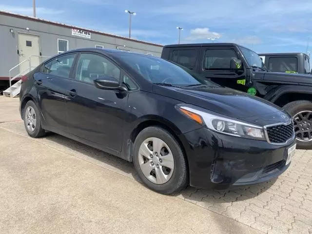 2018 Kia Forte LX FWD photo