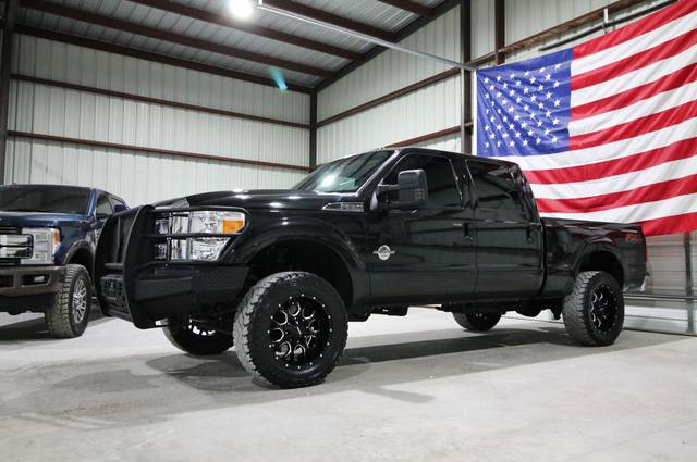 2015 Ford F-250 Super Duty Platinum 4WD photo