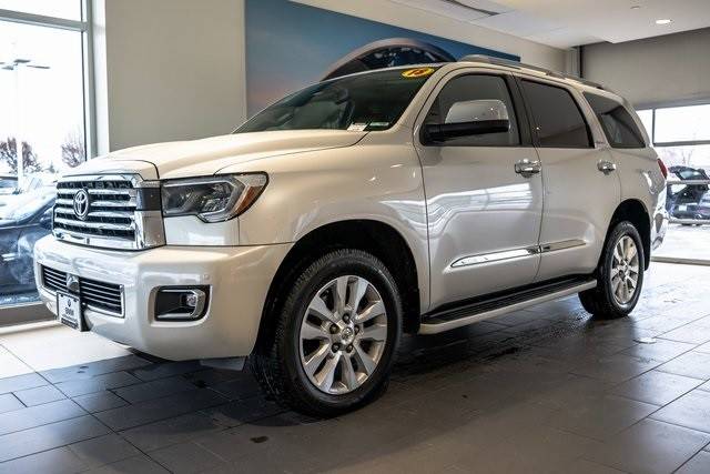 2018 Toyota Sequoia Platinum 4WD photo