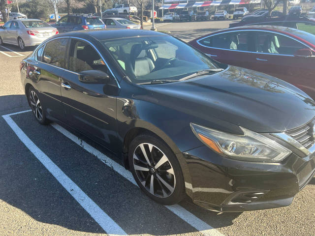 2018 Nissan Altima 2.5 SR FWD photo