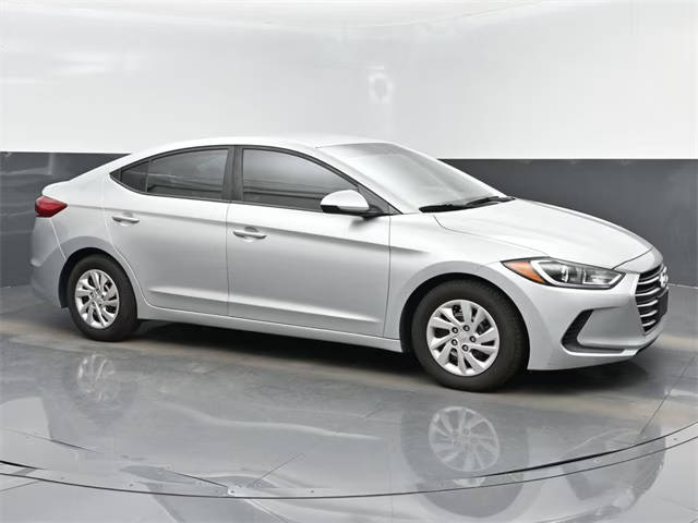 2018 Hyundai Elantra SE FWD photo