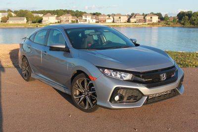 2018 Honda Civic  FWD photo