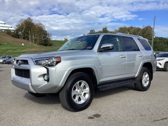 2018 Toyota 4Runner SR5 4WD photo