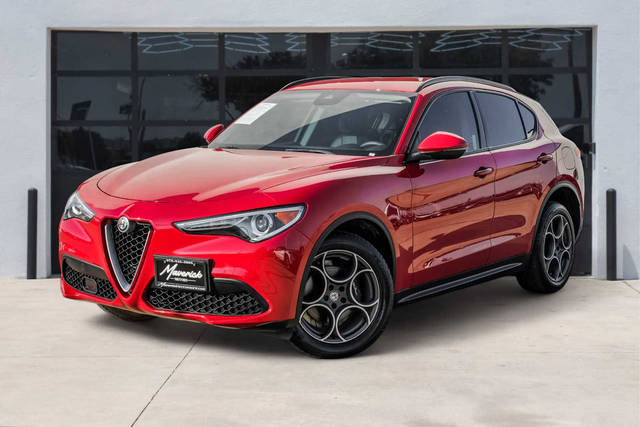 2018 Alfa Romeo Stelvio Sport AWD photo