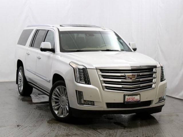 2018 Cadillac Escalade ESV Platinum RWD photo