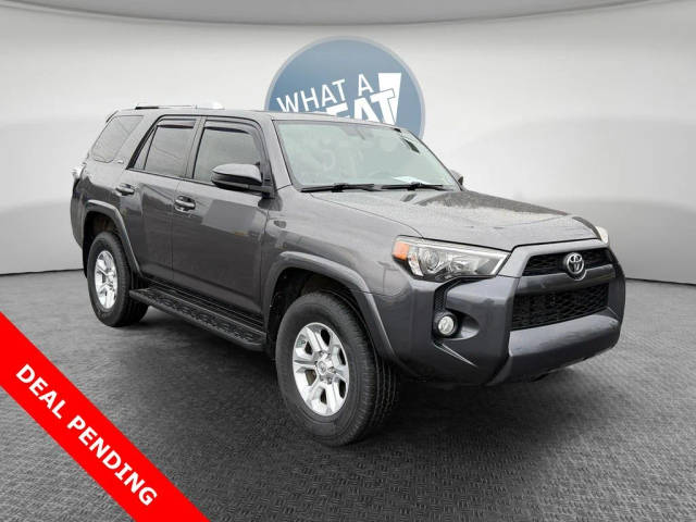 2018 Toyota 4Runner SR5 4WD photo