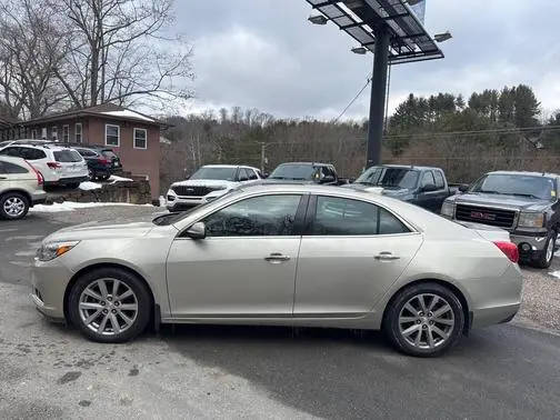 2015 Chevrolet Malibu LTZ FWD photo