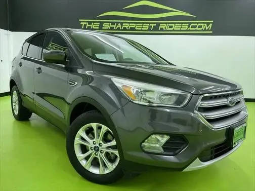 2017 Ford Escape SE FWD photo