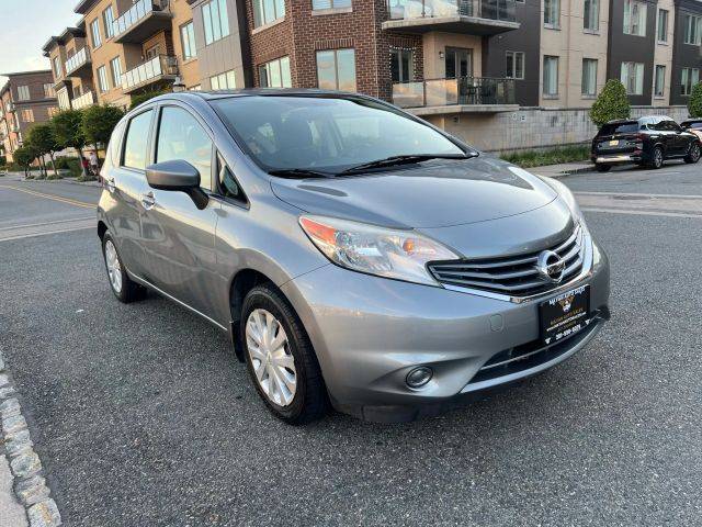 2015 Nissan Versa Note SV FWD photo