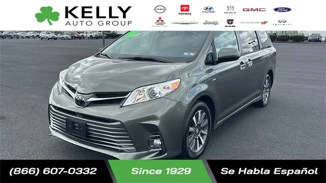 2018 Toyota Sienna XLE AWD photo