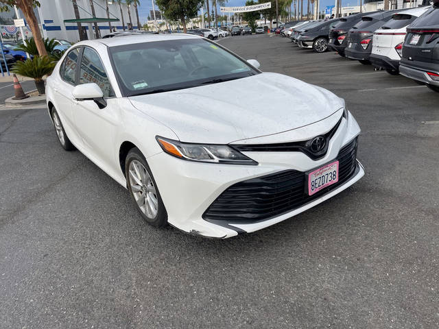 2018 Toyota Camry LE FWD photo