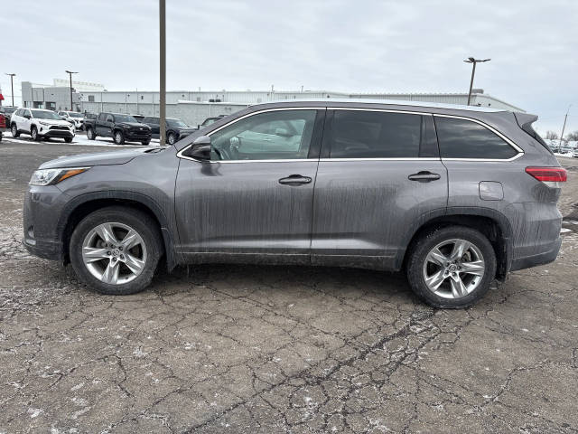 2018 Toyota Highlander Limited AWD photo