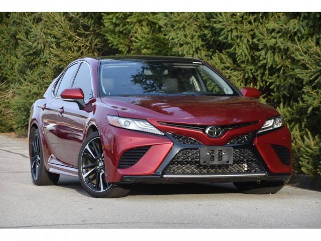 2018 Toyota Camry XSE V6 FWD photo