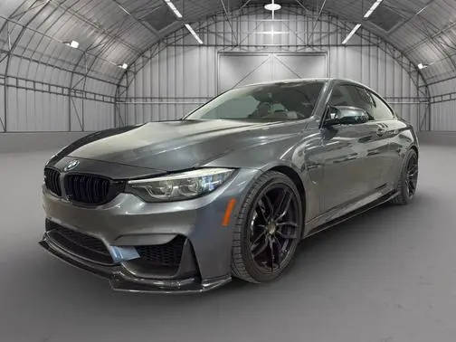 2018 BMW M4  RWD photo