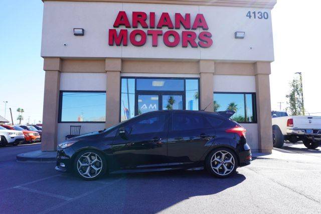 2018 Ford Focus ST FWD photo