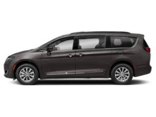 2018 Chrysler Pacifica Minivan Limited FWD photo