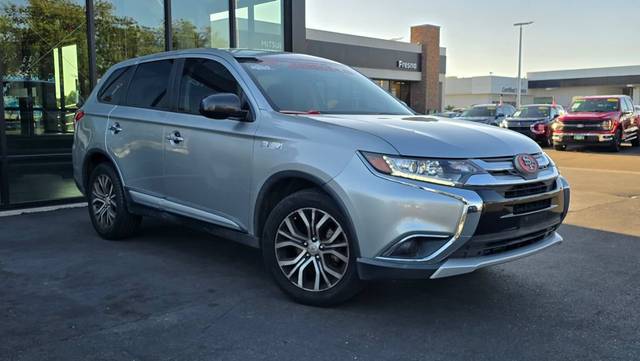 2018 Mitsubishi Outlander ES FWD photo