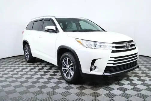 2018 Toyota Highlander XLE FWD photo