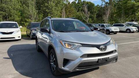 2018 Toyota RAV4 LE AWD photo