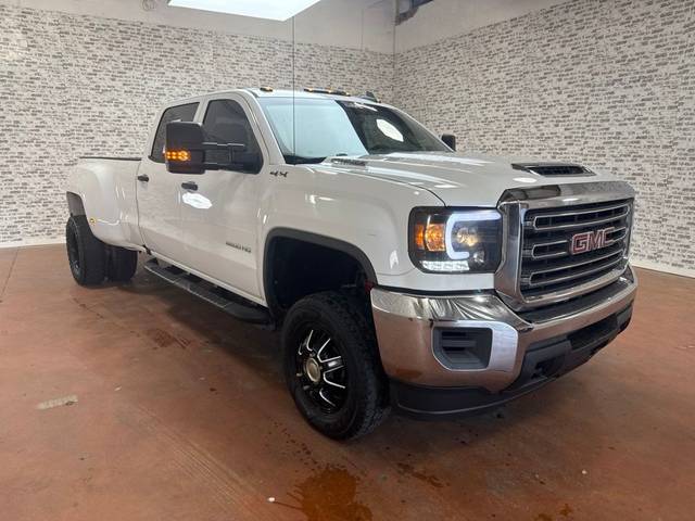 2018 GMC Sierra 3500HD 4WD photo