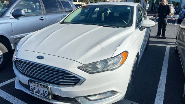 2018 Ford Fusion SE FWD photo