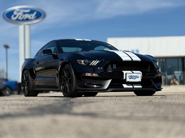 2018 Ford Mustang Shelby GT350 RWD photo