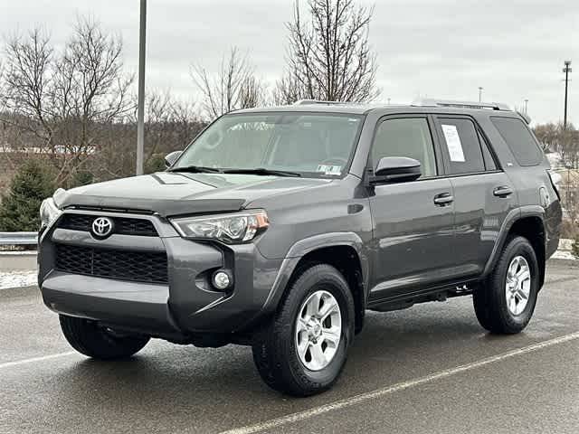 2018 Toyota 4Runner SR5 4WD photo