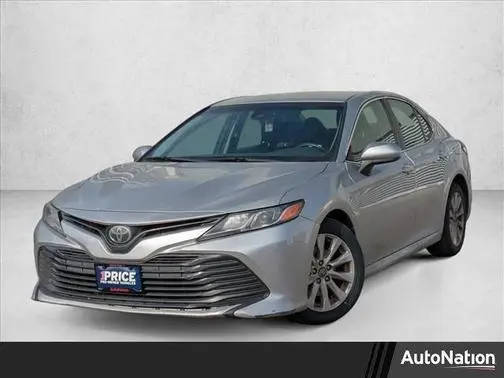 2018 Toyota Camry LE FWD photo
