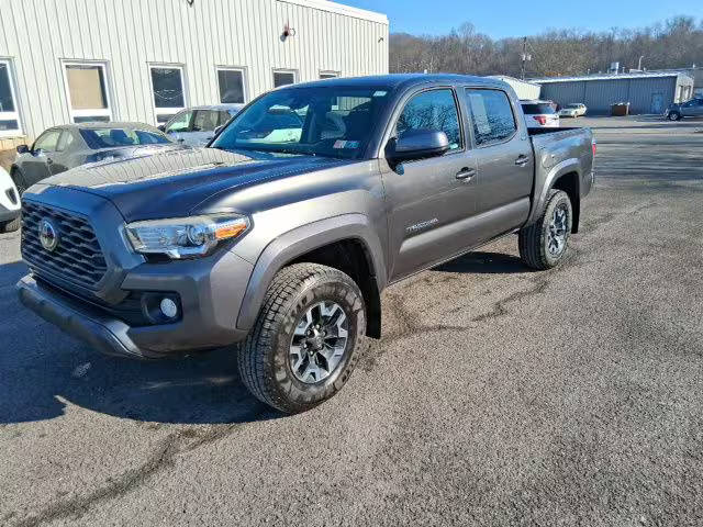 2018 Toyota Tacoma SR5 4WD photo