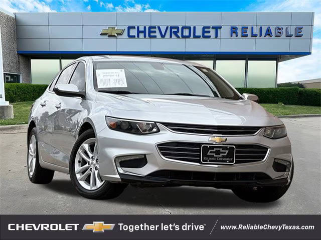 2017 Chevrolet Malibu LT FWD photo