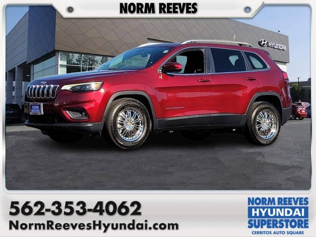 2019 Jeep Cherokee Latitude FWD photo