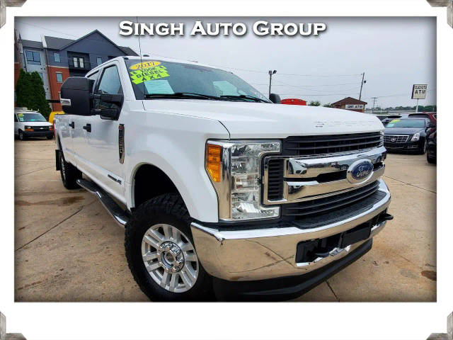 2017 Ford F-250 Super Duty XLT 4WD photo