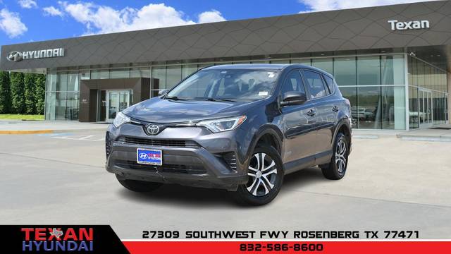 2018 Toyota RAV4 LE FWD photo