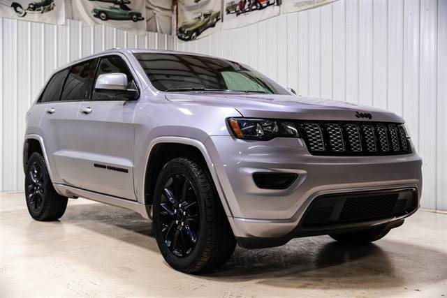 2018 Jeep Grand Cherokee Altitude 4WD photo