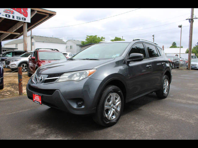 2015 Toyota RAV4 LE FWD photo
