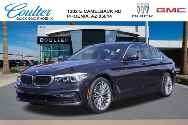 2018 BMW 5 Series 530e iPerformance RWD photo