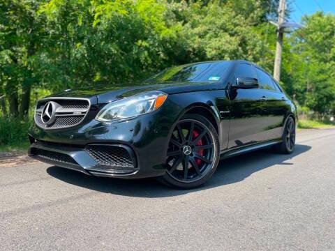 2015 Mercedes-Benz E-Class E 63 AMG S-Model AWD photo