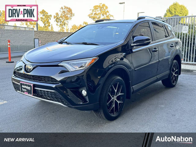 2018 Toyota RAV4 SE FWD photo