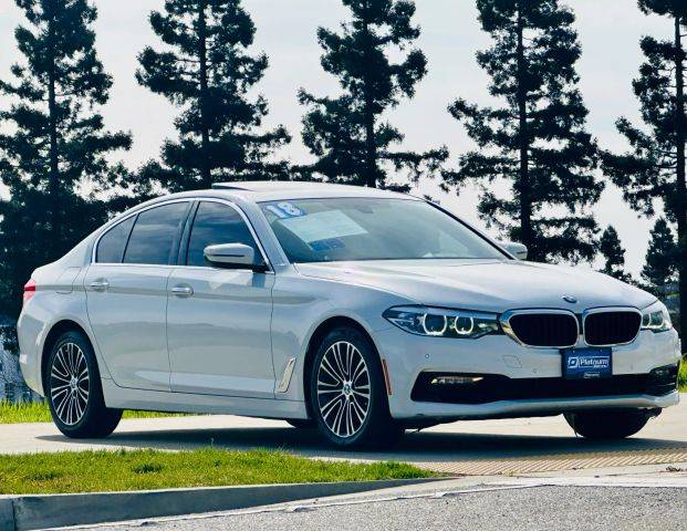 2018 BMW 5 Series 530i RWD photo