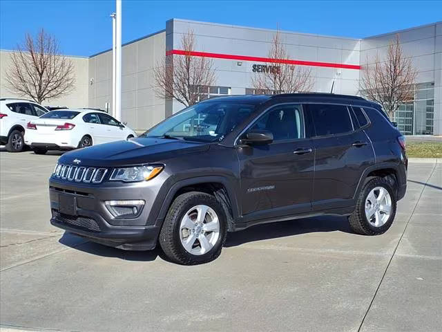 2018 Jeep Compass Latitude 4WD photo