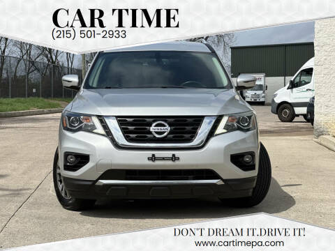 2017 Nissan Pathfinder SV FWD photo